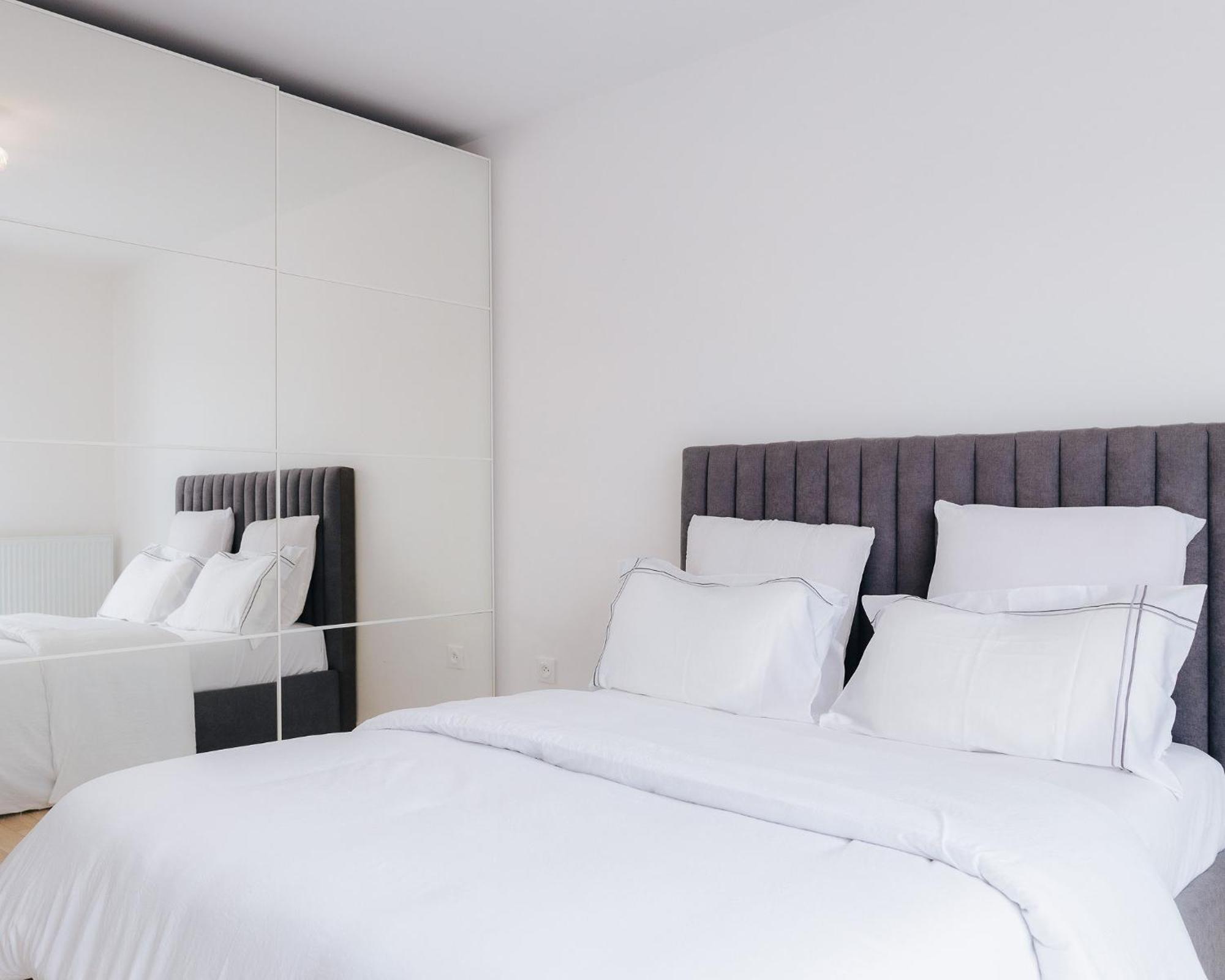 Appartement Luxueux, Neuf & Equipe A Versailles, Saint-Cyr-lʼÉcole Eksteriør bilde