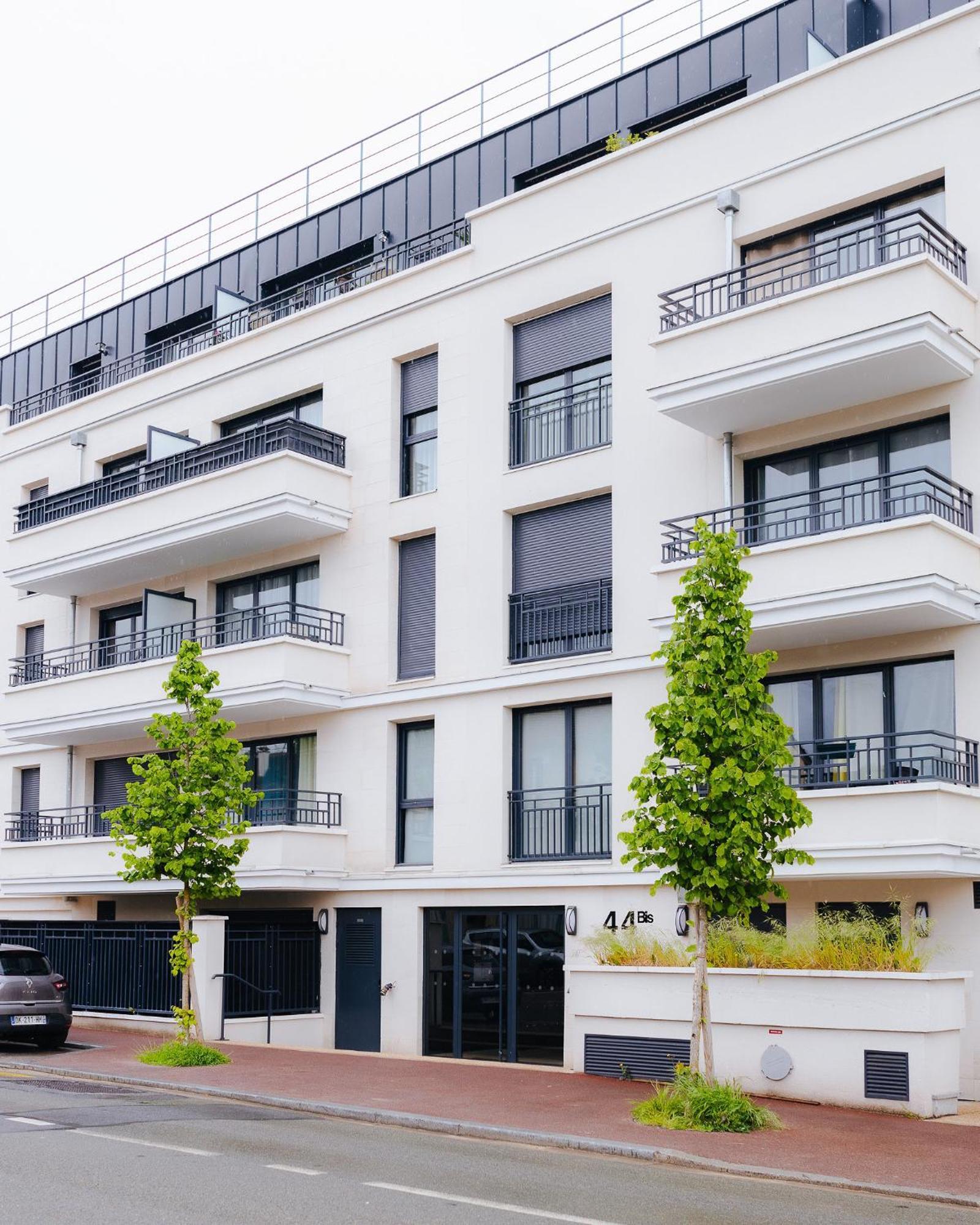 Appartement Luxueux, Neuf & Equipe A Versailles, Saint-Cyr-lʼÉcole Eksteriør bilde